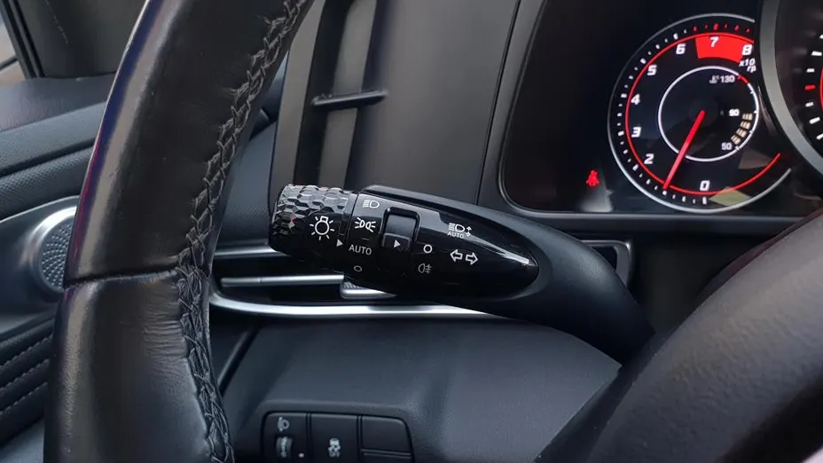 HYUNDAI Elantra Elantra 1.6 Comfort