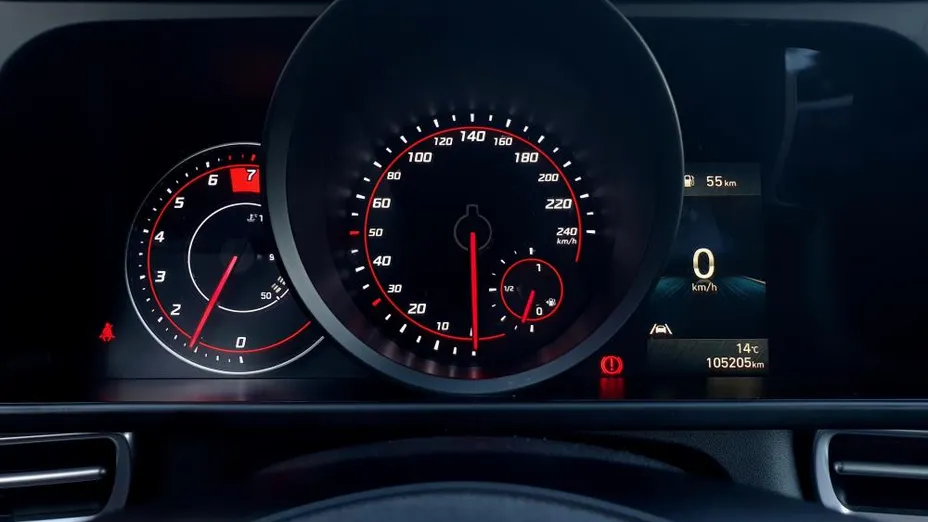 HYUNDAI Elantra Elantra 1.6 Comfort