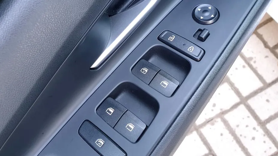 HYUNDAI Elantra Elantra 1.6 Comfort