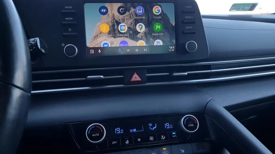 HYUNDAI Elantra Elantra 1.6 Comfort