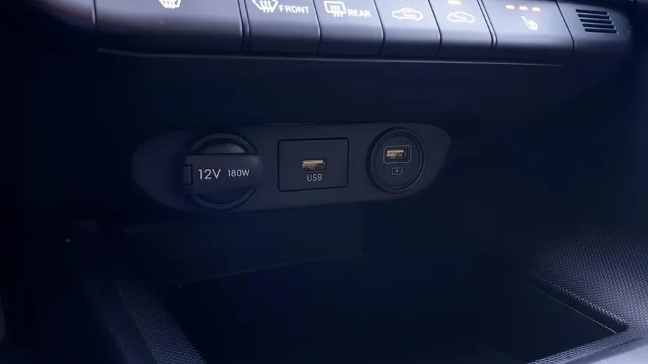 HYUNDAI Elantra Elantra 1.6 Comfort