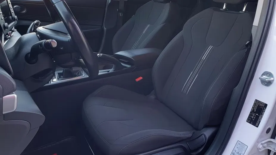 HYUNDAI Elantra Elantra 1.6 Comfort