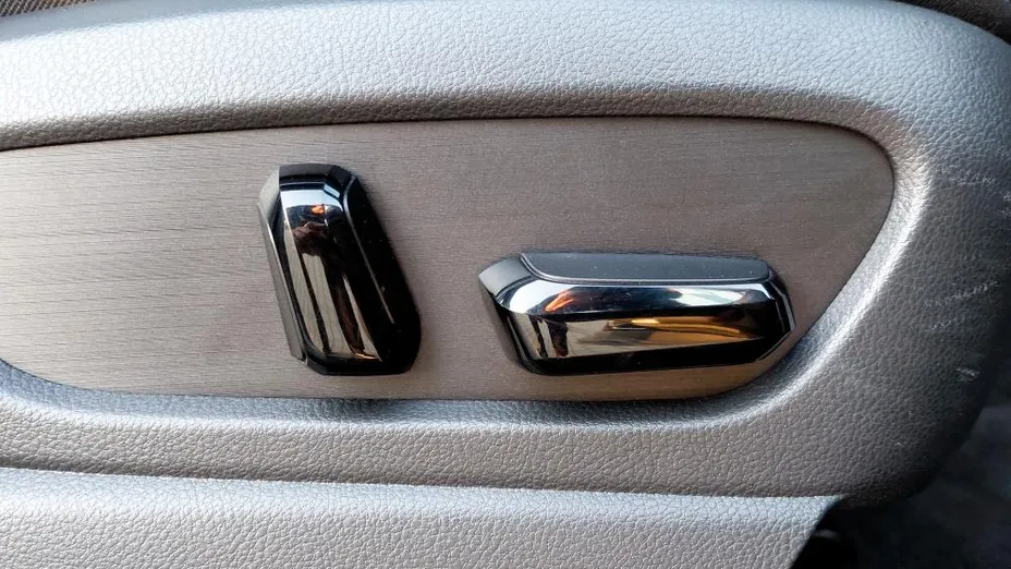 LEXUS UX UX 250h GPF Business 2WD