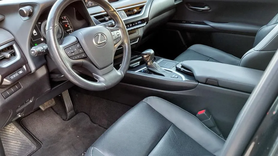 LEXUS UX UX 250h GPF Business 2WD