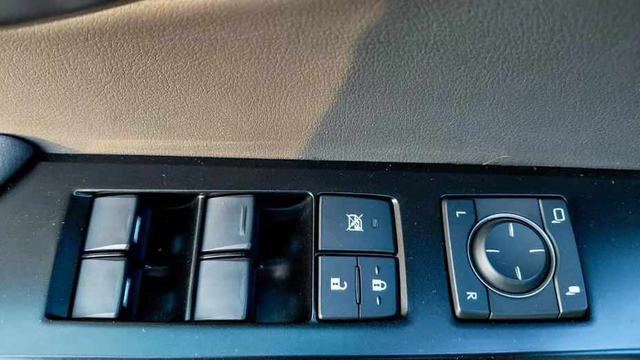 LEXUS UX UX 250h GPF Business 2WD