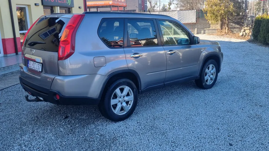 NISSAN X-Trail -