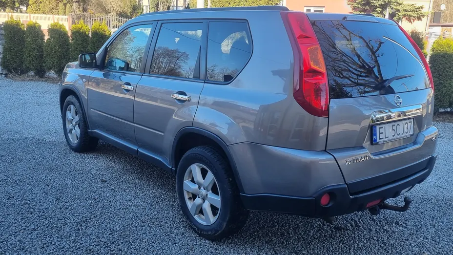 NISSAN X-Trail -