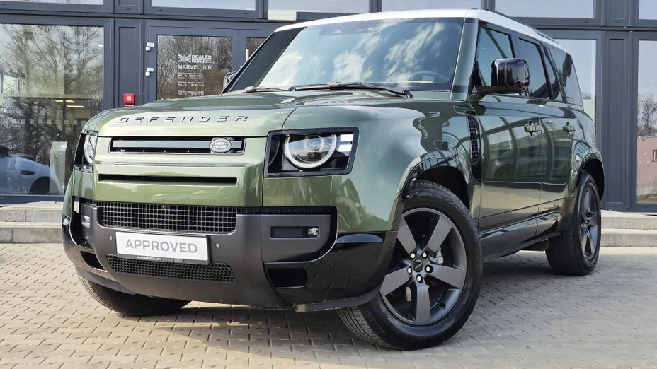 LAND ROVER Defender -
