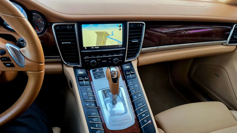 PORSCHE Panamera Panamera 4S