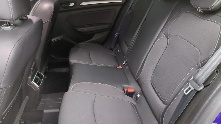 RENAULT Megane Megane 1.3 TCe FAP Intens EDC