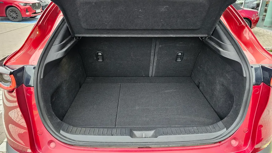 MAZDA CX-30 CX-30 2.0 mHEV Hikari 2WD aut