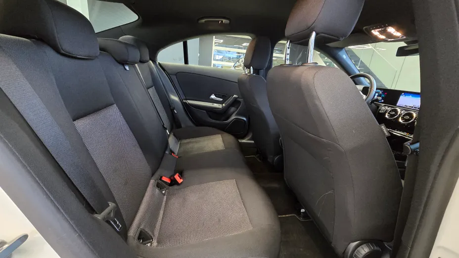 MERCEDES-BENZ CLA CLA 200 7G-DCT