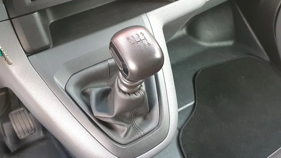 PEUGEOT Expert Expert 2.0 BlueHDi Long 3,1t Premium