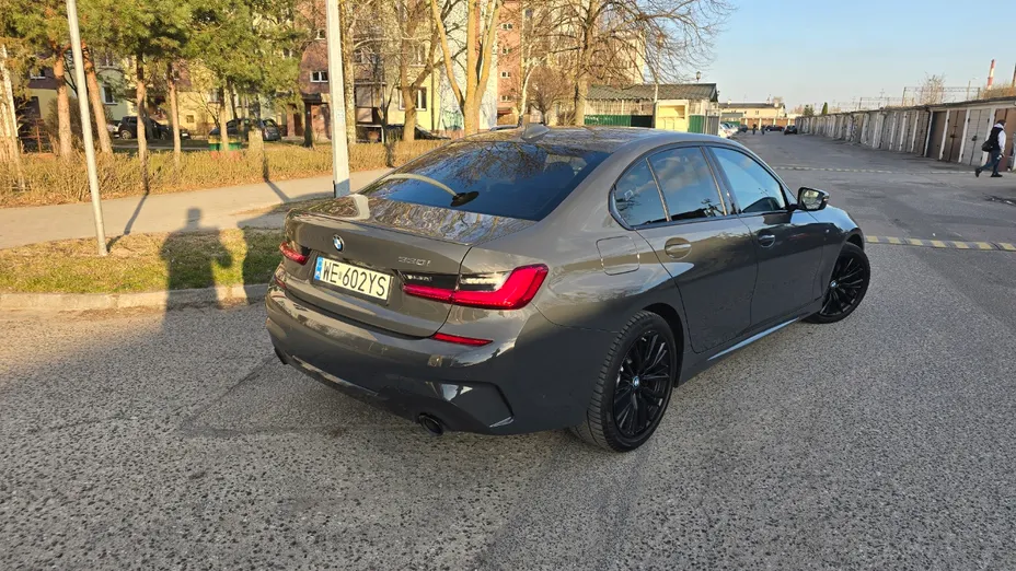 BMW Seria 3 330i xDrive M Sport Shadow sport-aut