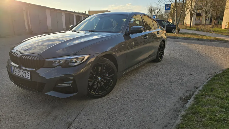 BMW Seria 3 330i xDrive M Sport Shadow sport-aut