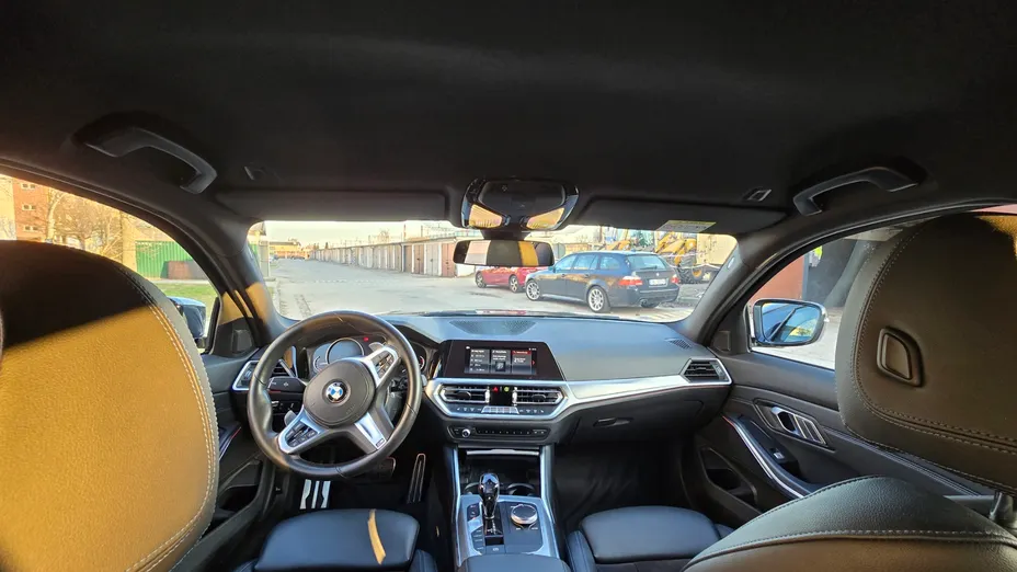 BMW Seria 3 330i xDrive M Sport Shadow sport-aut