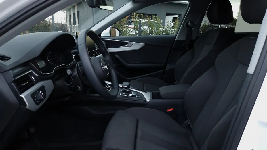 AUDI A4 A4 35 TFSI mHEV Advanced S tronic