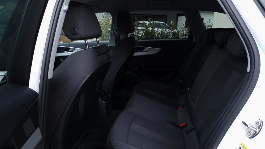 AUDI A4 A4 35 TFSI mHEV Advanced S tronic