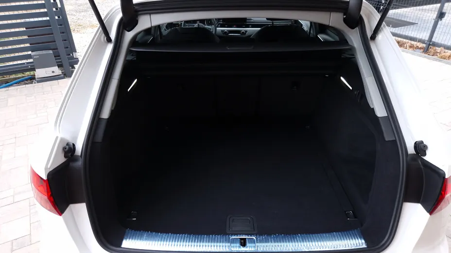 AUDI A4 A4 35 TFSI mHEV Advanced S tronic