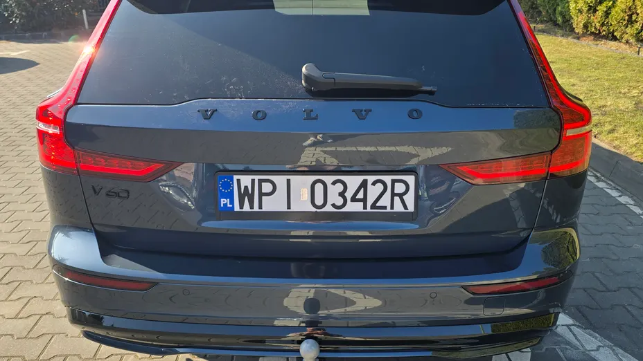 VOLVO V60 V60 B4 B Plus Dark aut