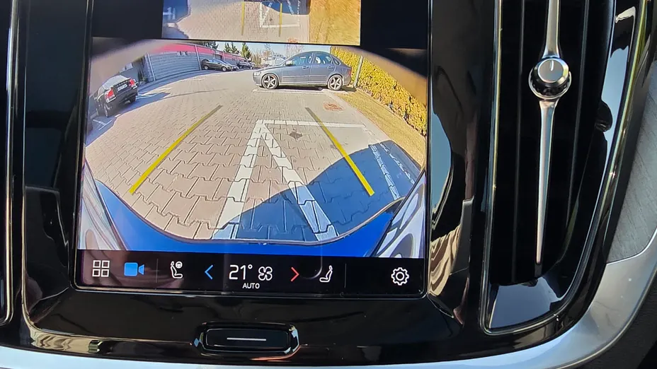 VOLVO V60 V60 B4 B Plus Dark aut