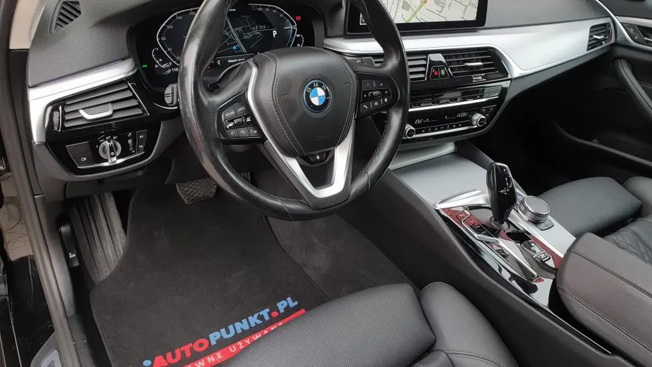 BMW Seria 5 530e xDrive PHEV aut