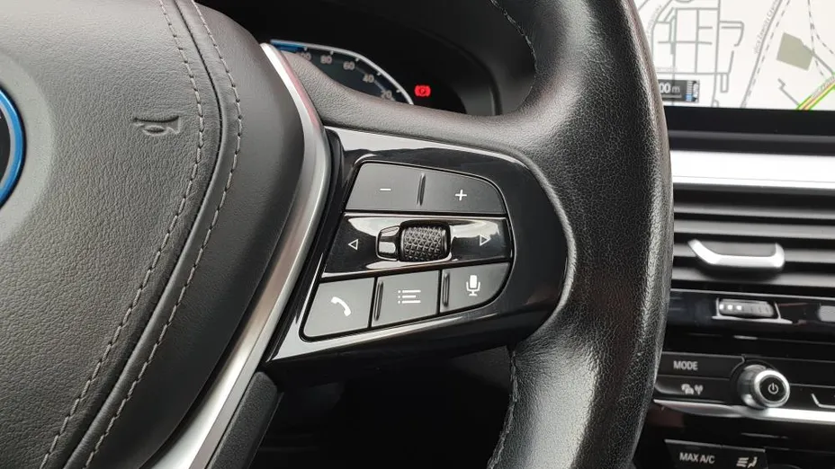 BMW Seria 5 530e xDrive PHEV aut