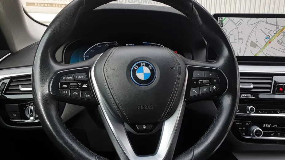 BMW Seria 5 530e xDrive PHEV aut