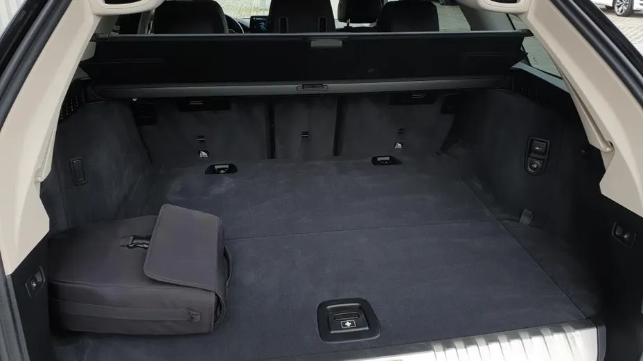 BMW Seria 5 530e xDrive PHEV aut