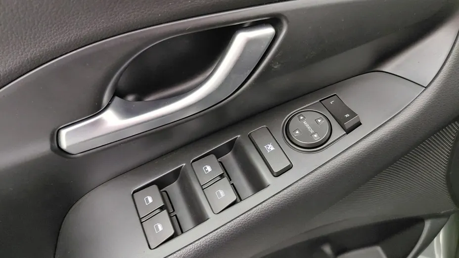HYUNDAI i30 i30 1.5 DPI Modern