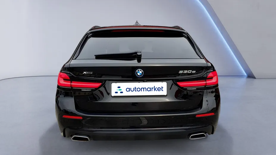 BMW Seria 5 530e xDrive PHEV aut
