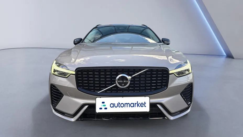 VOLVO XC60 XC60 T6 Plug-In Hybrid AWD Plus Dark aut