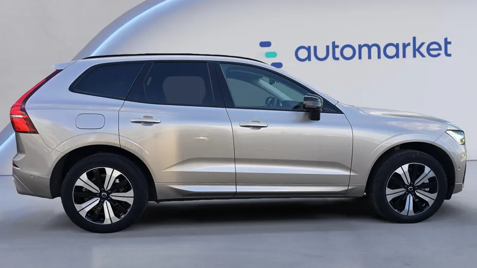 VOLVO XC60 XC60 T6 Plug-In Hybrid AWD Plus Dark aut