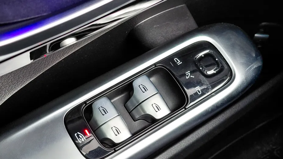 MERCEDES-BENZ C Klasa C 220 d mHEV Avantgarde