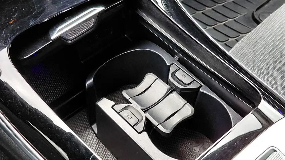 MERCEDES-BENZ C Klasa C 220 d mHEV Avantgarde