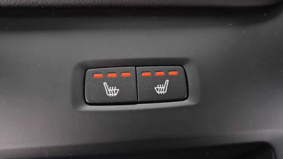 VOLVO XC60 XC60 T8 AWD Plug-In Hybrid R-Design aut