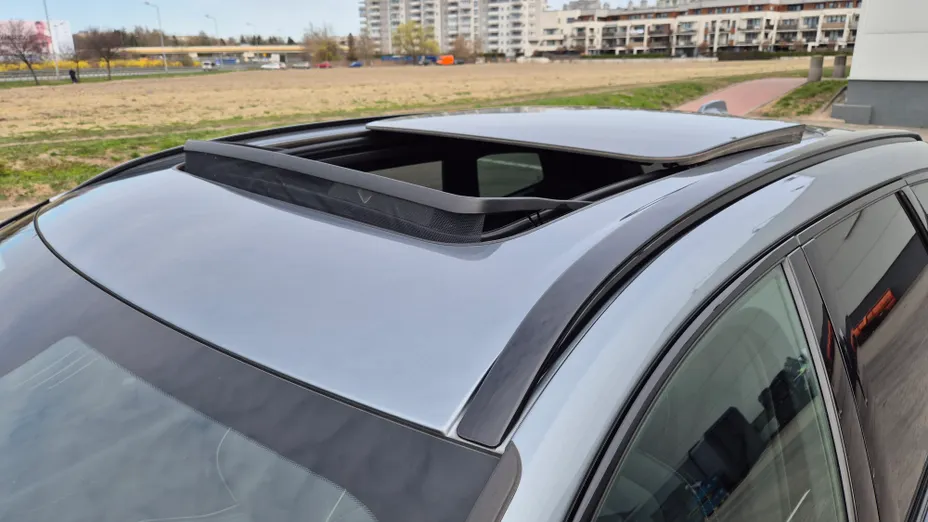 VOLVO XC60 XC60 T8 AWD Plug-In Hybrid R-Design aut