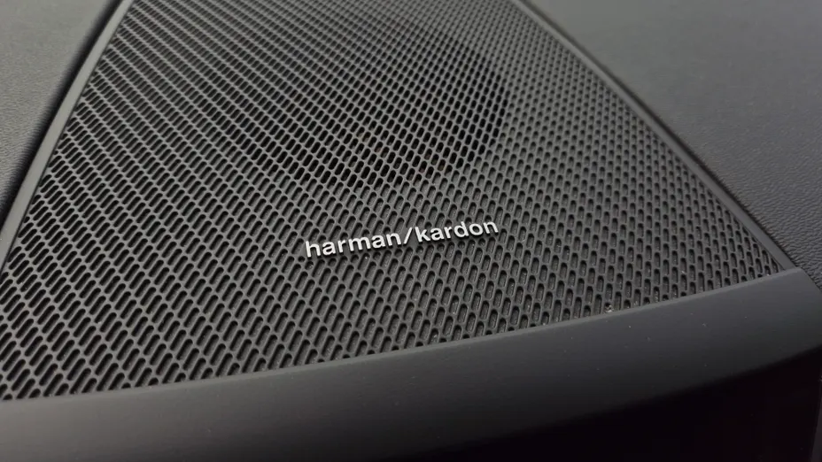 VOLVO XC60 XC60 T8 AWD Plug-In Hybrid R-Design aut