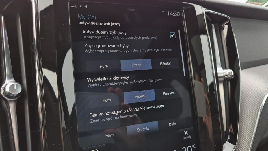 VOLVO XC60 XC60 T8 AWD Plug-In Hybrid R-Design aut