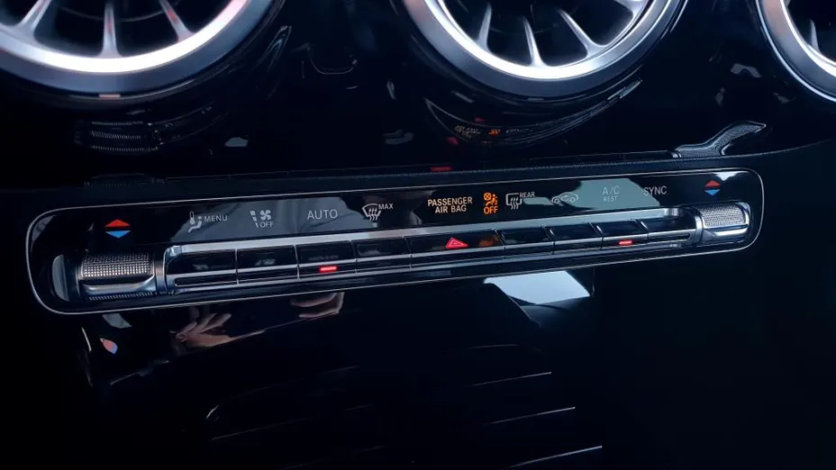 MERCEDES-BENZ CLA CLA 200 d 8G-DCT