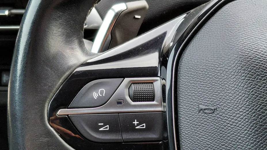 PEUGEOT 5008 5008 2.0 BlueHDi Road Trip S&S EAT8