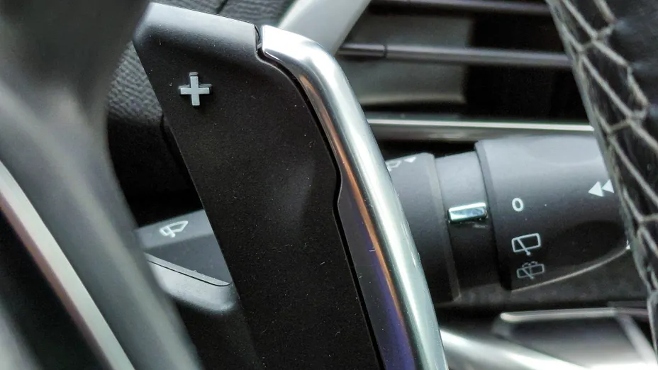 PEUGEOT 5008 5008 2.0 BlueHDi Road Trip S&S EAT8