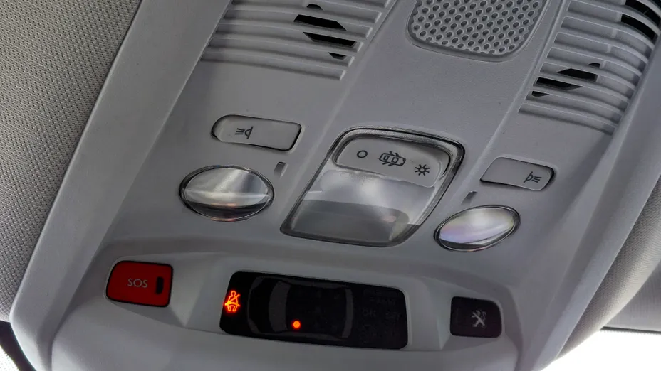 PEUGEOT 5008 5008 2.0 BlueHDi Road Trip S&S EAT8