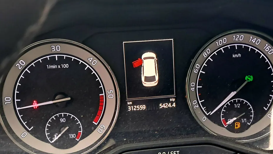 SKODA Superb Superb 2.0 TDI L&K DSG