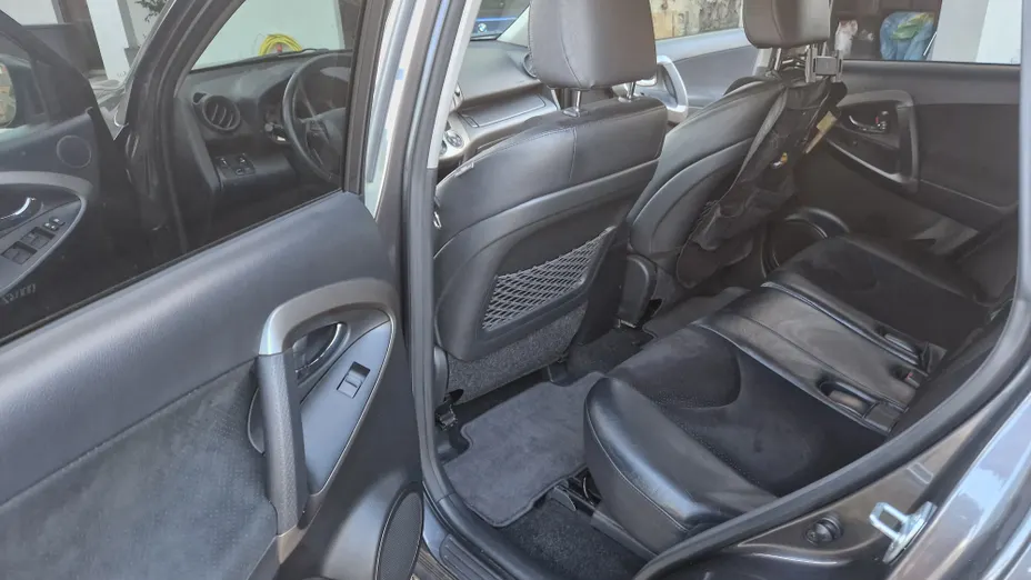 TOYOTA RAV4 RAV4 2.2 D-CAT Premium aut