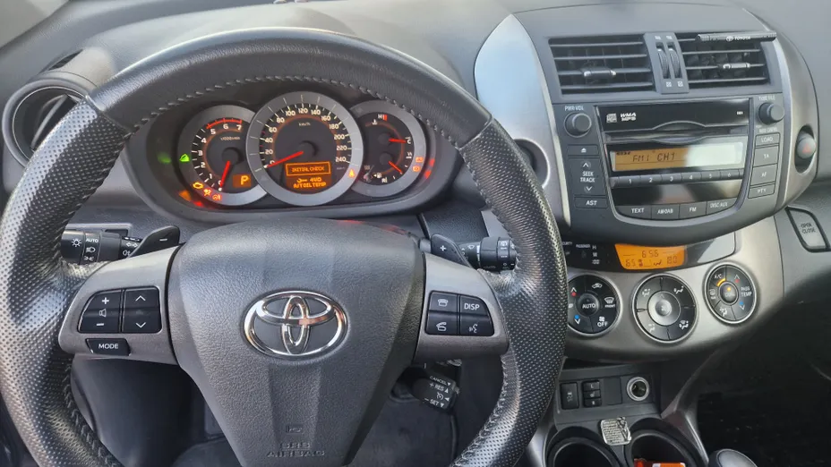 TOYOTA RAV4 RAV4 2.2 D-CAT Premium aut