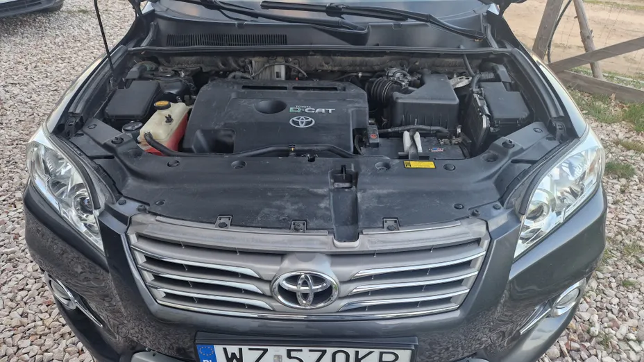 TOYOTA RAV4 RAV4 2.2 D-CAT Premium aut
