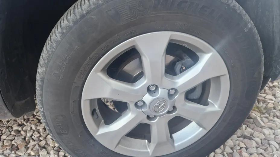 TOYOTA RAV4 RAV4 2.2 D-CAT Premium aut