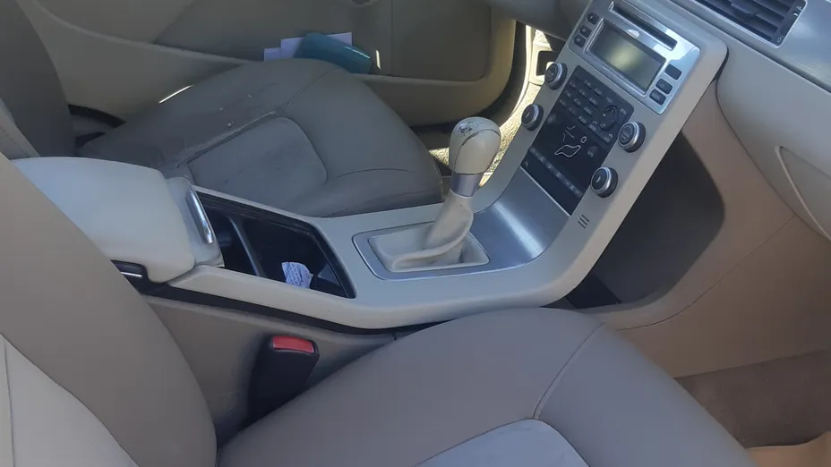 VOLVO V70 V70 2.0D Momentum