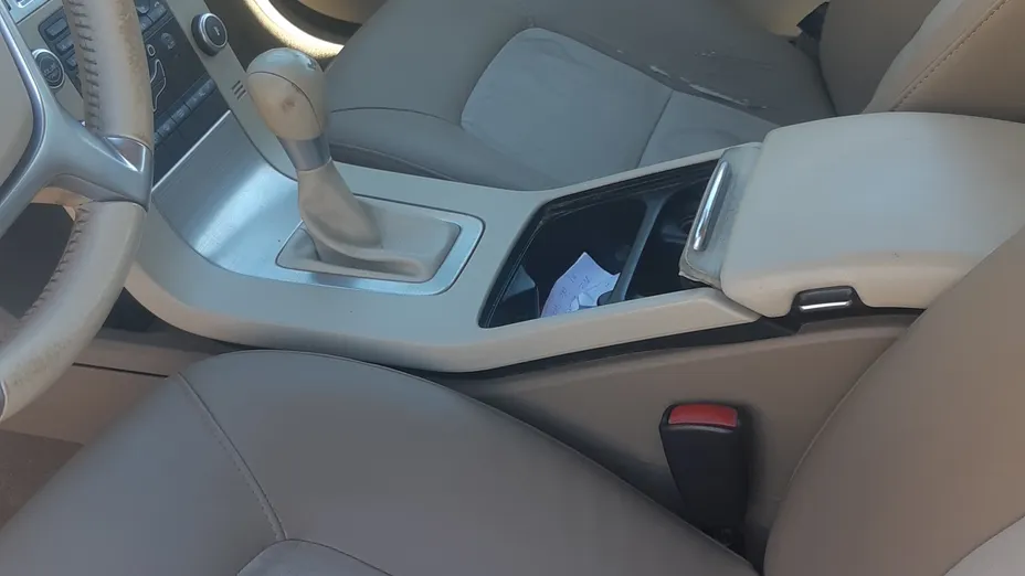 VOLVO V70 V70 2.0D Momentum
